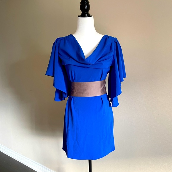 NWT Beautiful blue dress with belt - Picture 1 of 5